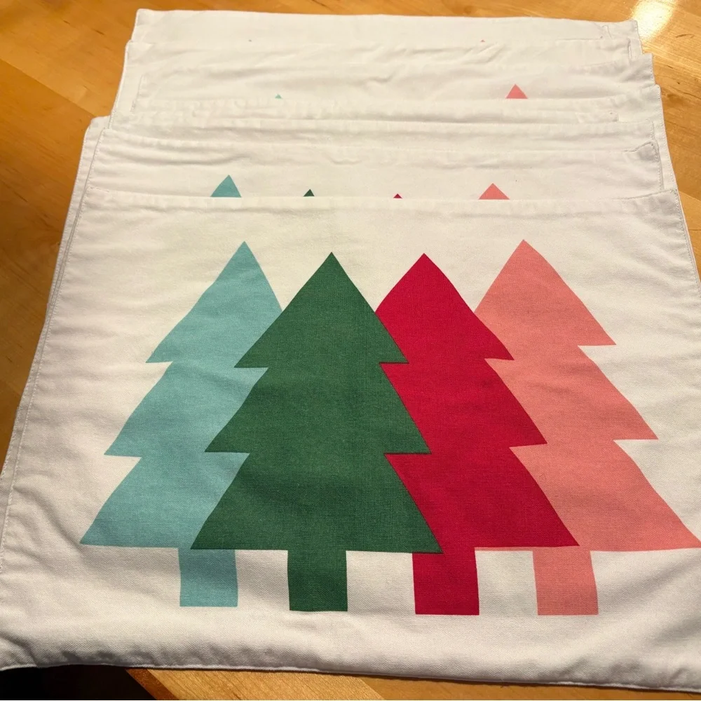 Holiday Placemats-Colorful Tree Print, Crate and Barrel, 18.5” X13.5”. Set of 8.